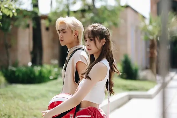 ลัดฟ้าล่าฝัน