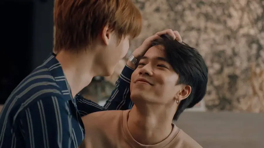 แสงส่องรัก