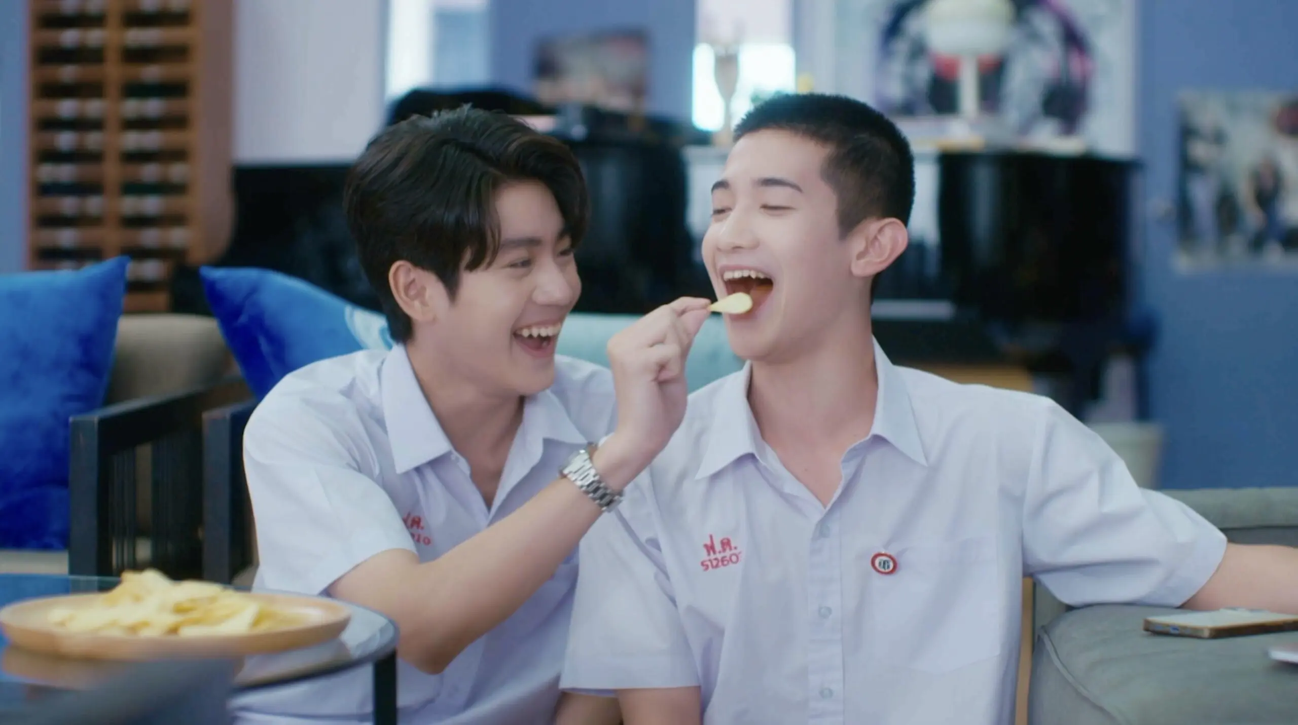 ชุลมุนกางเกงน้ำเงิน