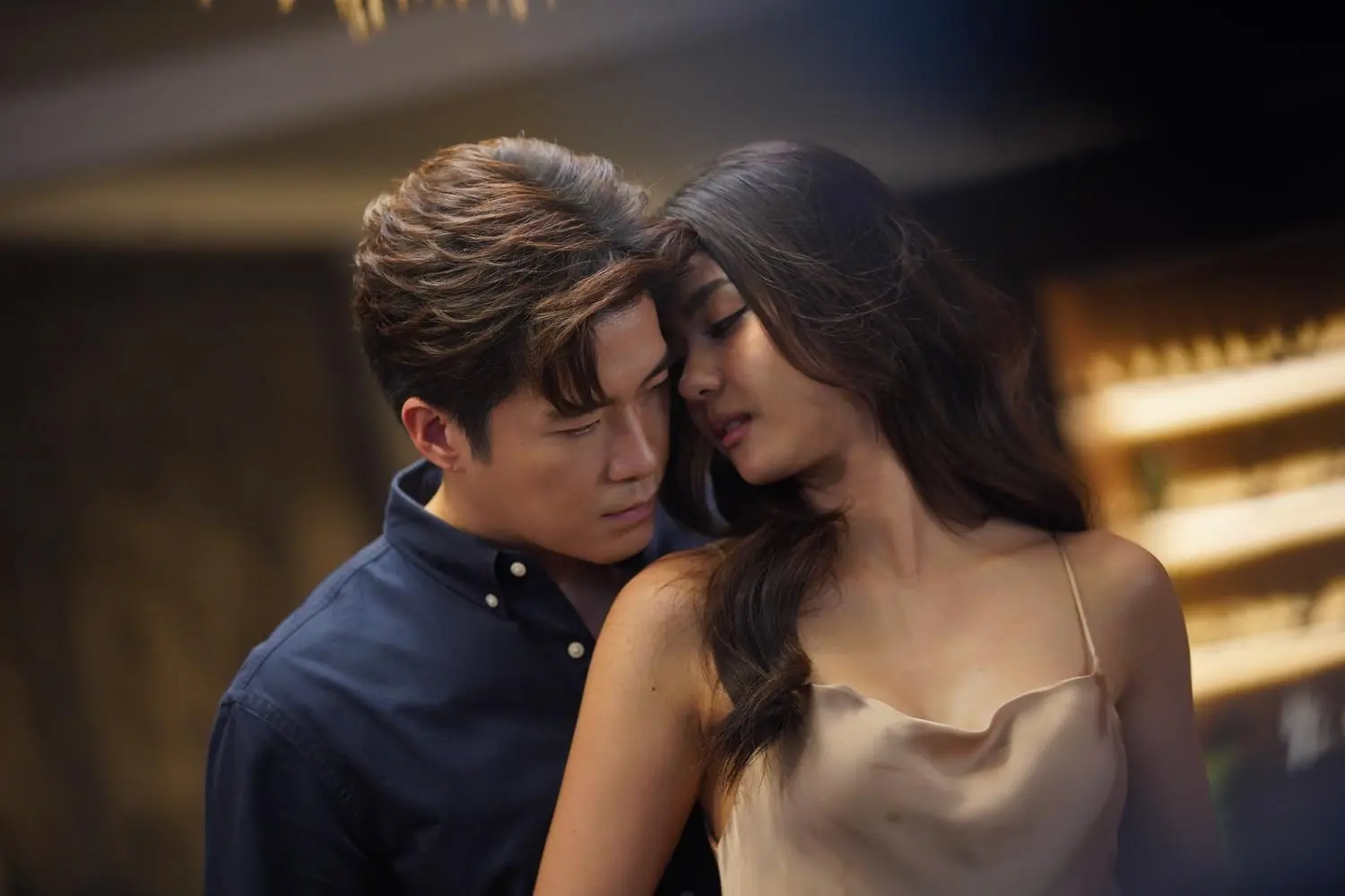 ลมเล่นไฟ