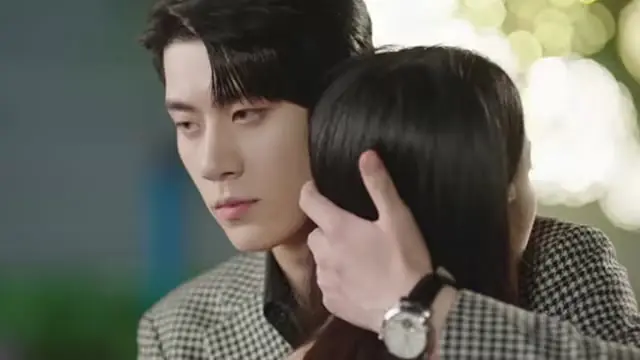 เมื่อหัวใจห่างไกลรัก