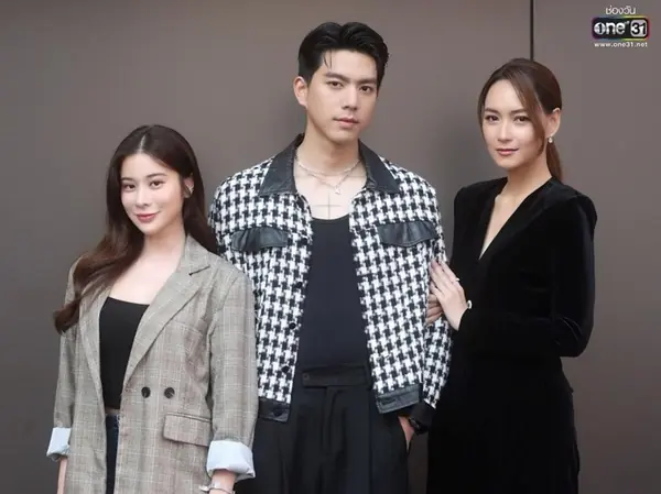 บนพระจันทร์มีกระต่าย