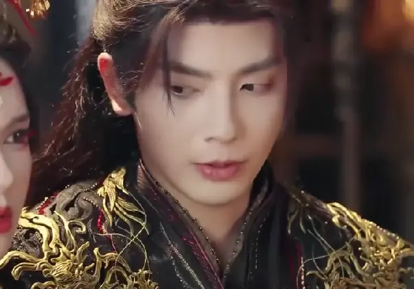 ทะลุมิติ ตะลุยวังหลวง