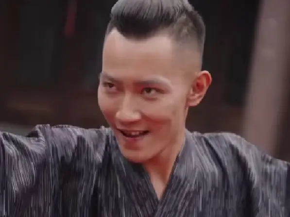 อดทน ตื่นขึ้นขอทานเทพสงคราม