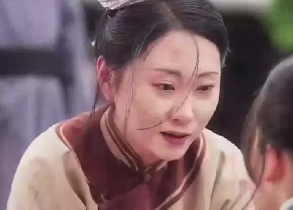 โฉมงามใต้เงาดาบ