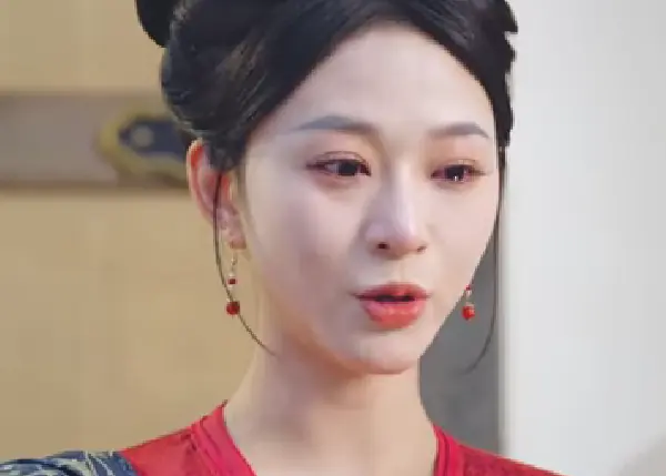 ใต้หล้า งามเลิศ เกินสวรรค์เก้าชั้นผ้า