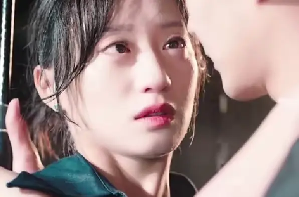 กุหลาบ ที่เงียบอัน