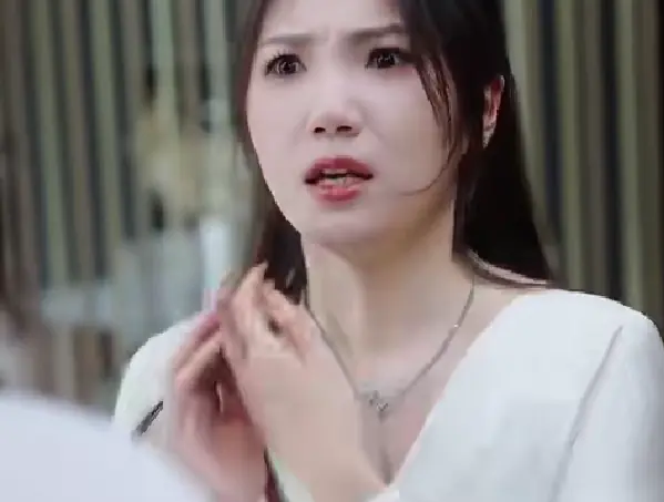 ผู้ชายแย่งกันแต่ฉันเลือกอิสระ