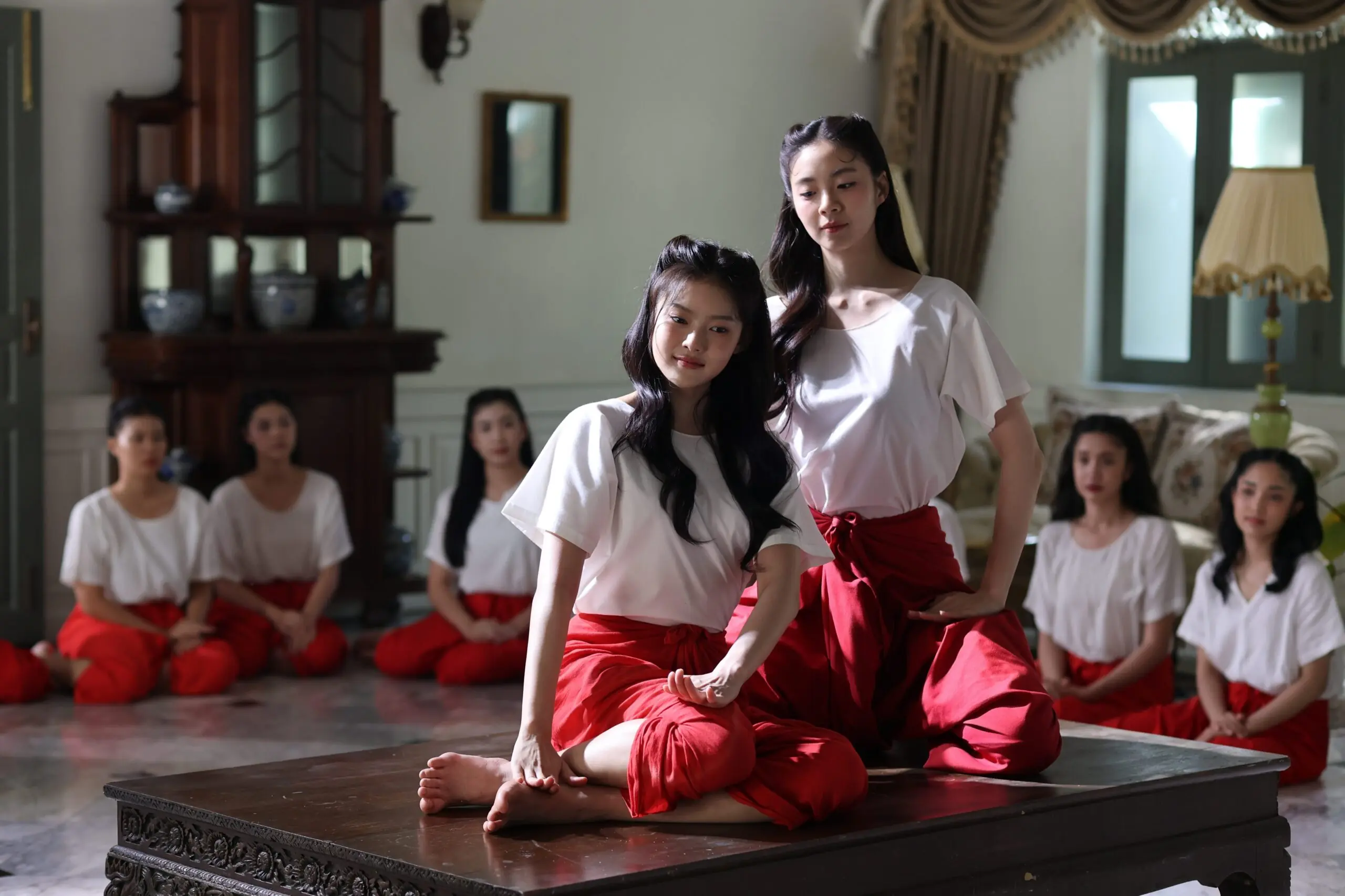 สอดสร้อยมาลา